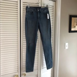 Nydj SZ 0. NWT‎ Skinny Legging